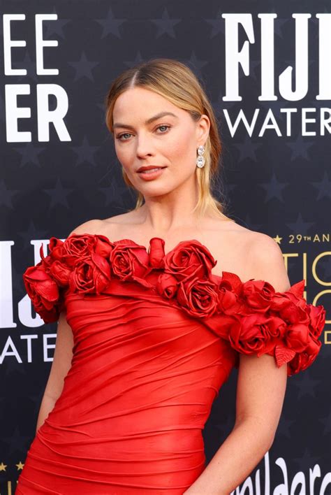 margot robbie naker  Margot Robbie has spoken about her experience filming for her forthcoming film Barbie, calling it one of the most “humiliating